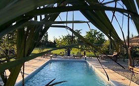 Mas A Cheval-Blanc En Provence